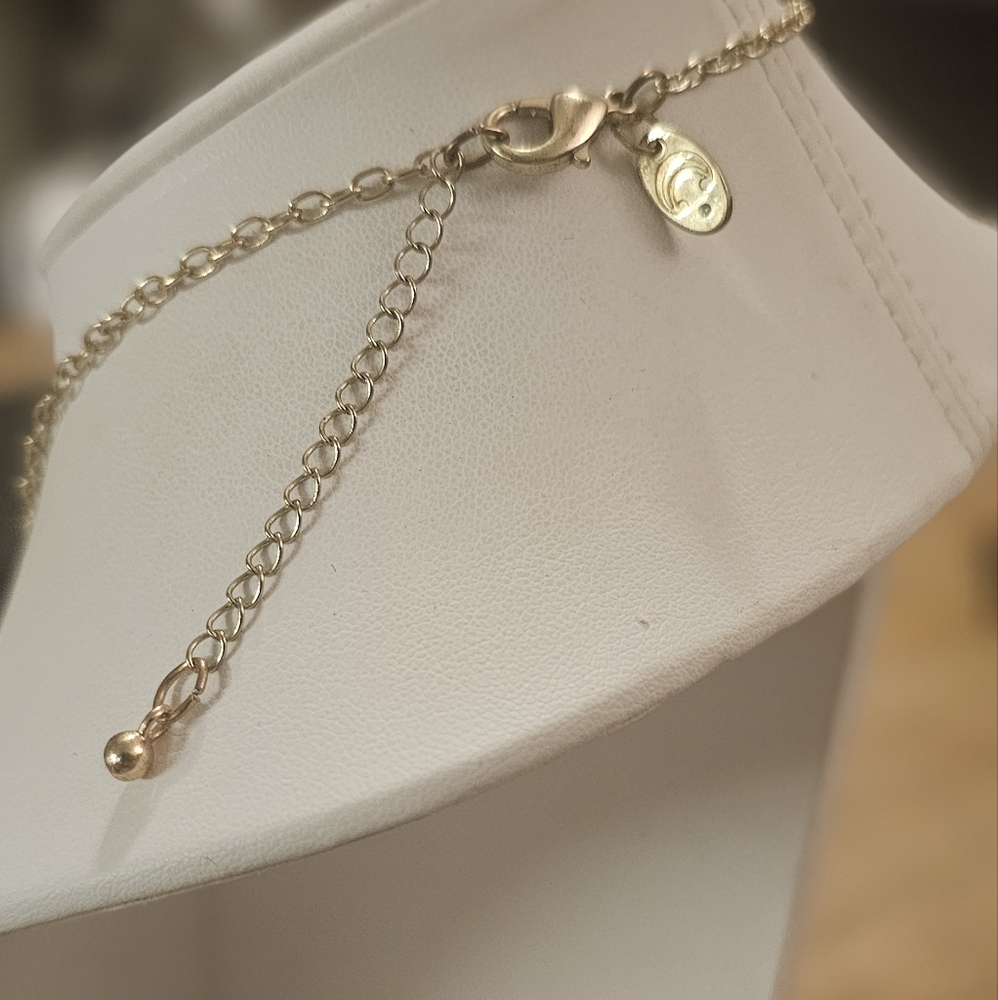 Vintage Signed Flower Necklace. - Picture 7 of 7